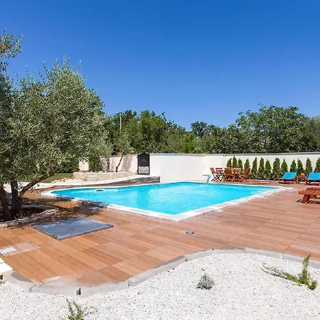 Klimatisierte Birikina 4 Mit Pool Appartamento *
