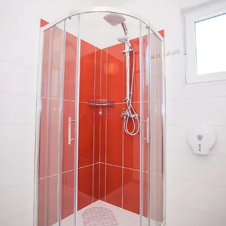 Apartman Klimatisierte Birikina 4 Mit Pool